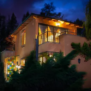 https://alquiler-temporal-una-pausa-barrio-privado.hotelsmendoza.com